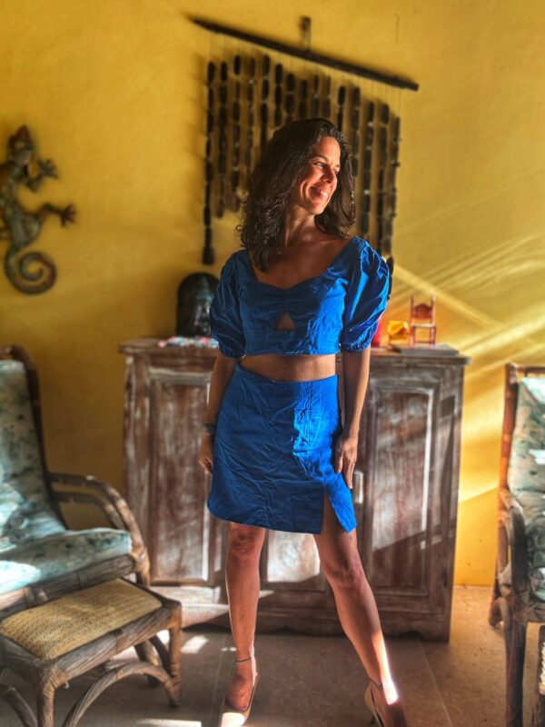 Conjunto azul com top e saia - tam M