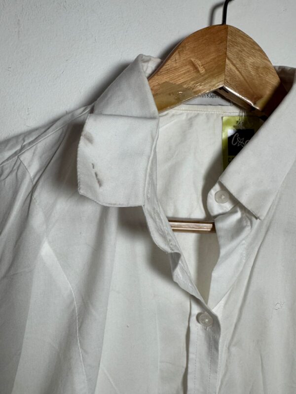 Camisa social branca - Calvin Klein - tam 38 - Image 3