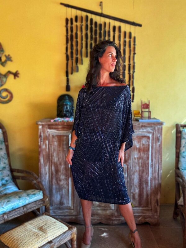 Vestido de festa preto miçangas bordadas - tam 38