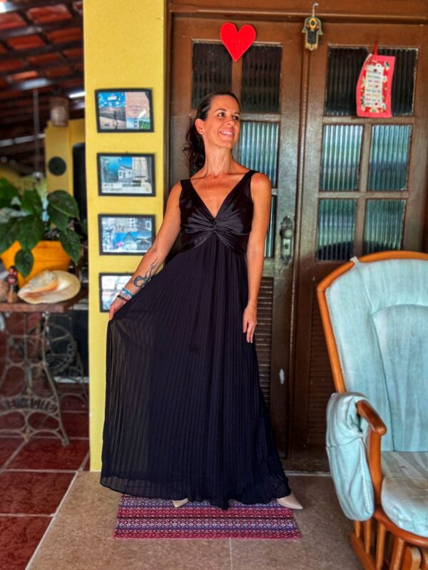 Vestido preto plissado - tam P