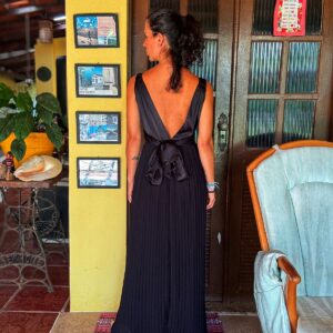 Vestido preto plissado – tam P