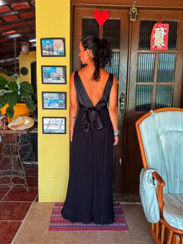Vestido preto plissado - tam P - Image 2