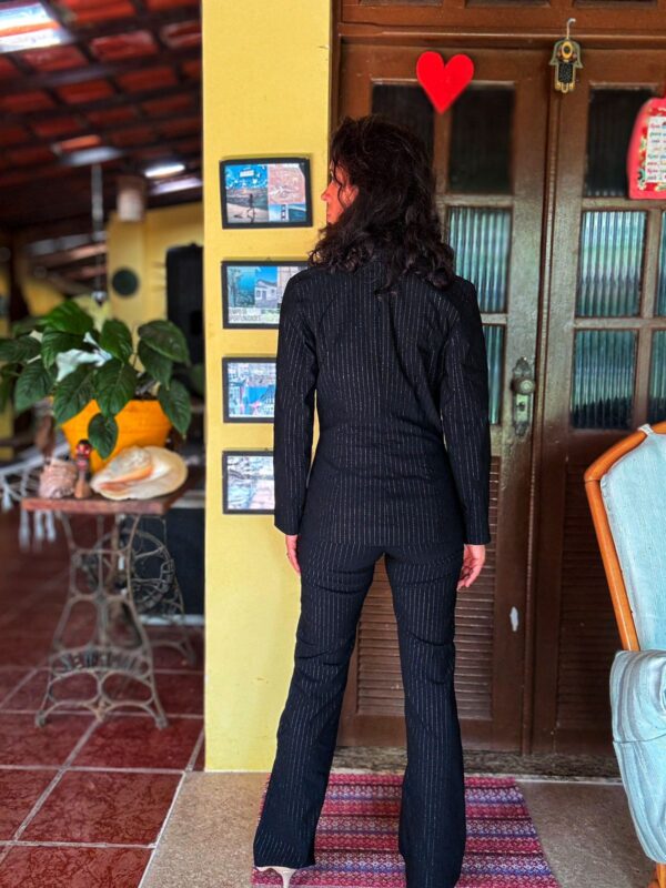 Conjunto calça e blazer preto com listras - TVZ - tam P - Image 2