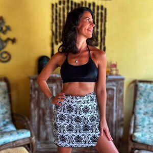 Saia curta preta e branca – Lorene – tam 38