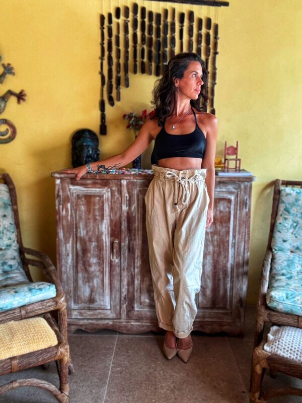 Calça em sarga beje / nude com cadarço - Ak Jeans - tam 42 - Image 4