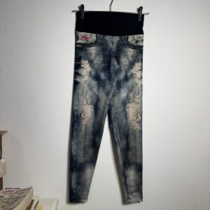 Calça legging estampada tipo jeans – tam M