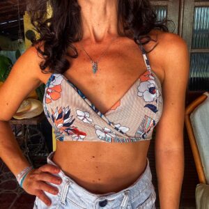 Top cropped estampado com bojo – tam P