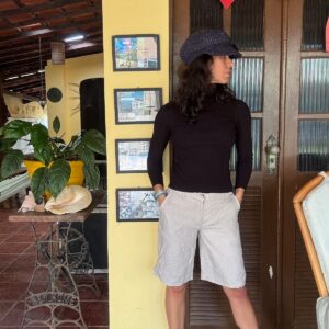 Sueter preto com gola – Shein – tam G