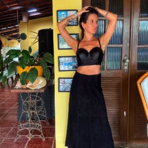 Saia preta de couro – Colours Valddac – tam P