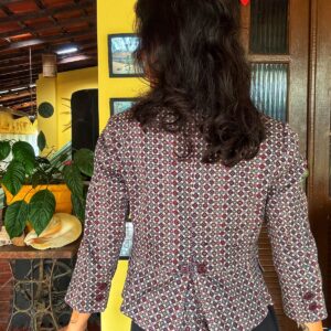 Blazer estampado com ombreiras – Le Lis Blanc – tam 42