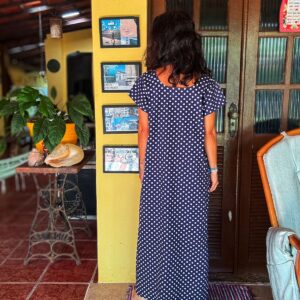 Vestido azul com poás branco – tam G