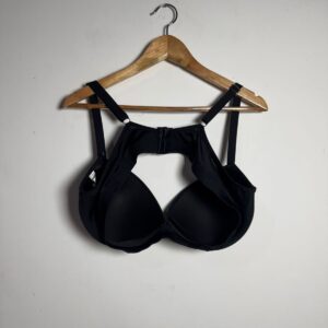 Sutiã preto com bojo – tam 54