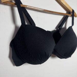 Sutiã preto com bojo – tam 54