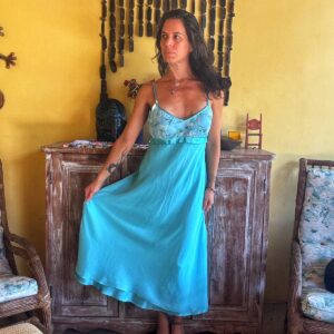 Vestido de festa azul claro – Carmel Aguiar – tam P