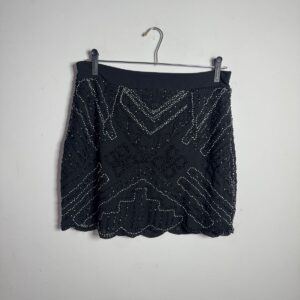 Saia preta com miçangas bordadas – Ave Rara – tam 42