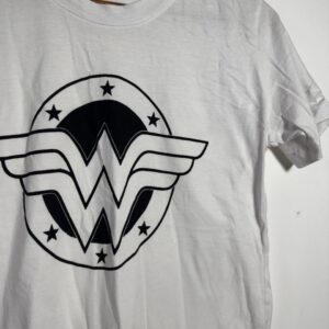Camiseta t-shirt estampa Mulher Maravilha – tam M
