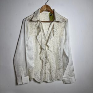 Camisa de manga comprida branca com renda e babados – Hit – tam G