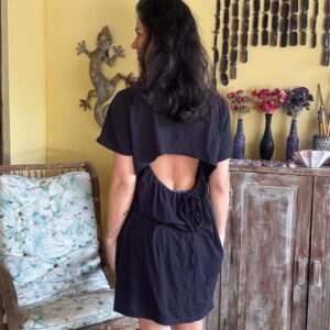 Blusa T-Shirt Alongada preta – Top Totem – tam GG