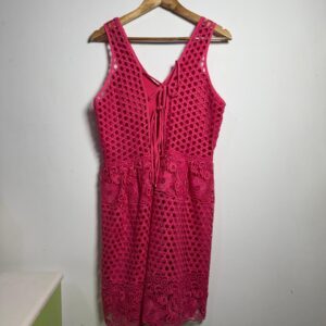 Vestido pink tecido furadinho cut-out – Olili – tam G