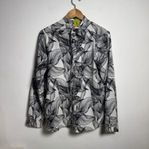 Camisa estampa abstrata preto e branco – Cortelle – tam G
