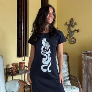Vestido Artesanal Preto Abstrato – tam M