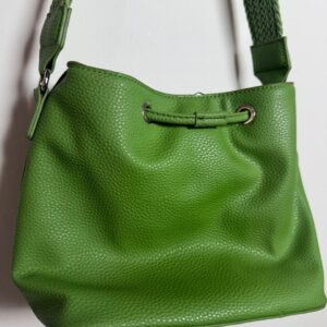 Bolsa Bucket Verde – Renner
