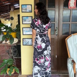 Vestido longo estampado floral preto e rosa – Bruxa – tam G