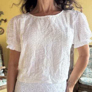 Blusa / cropped cassa / laise branca – Contatho – tam P