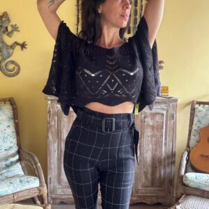Blusa Cropped de Tricô Artesanal Preto – Mercatto – tam M