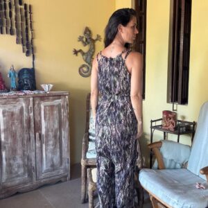 Macacão longo estampado com decote trabalhado e cinto – Leila Costa – tam G