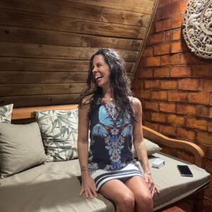 Vestido curto estampa borboletas e decote nadador – Farm – tam P