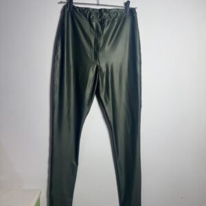 Calça verde Acetinada com bolsos – tam G