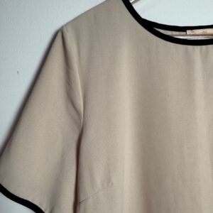 Camisa nude com debrum preto – Allexia – tam G