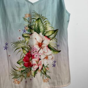Blusa Regata degradê com estampa floral – Clock House – tam M
