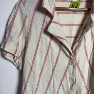 Blusa Cropped Listrada Off-White com Amarração Frontal – Raio – tam M