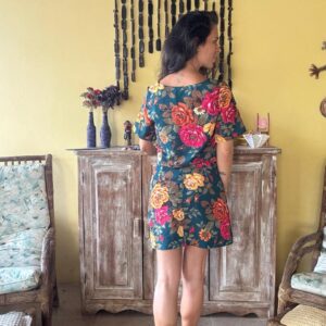 Vestido Curto Floral Fundo verde – Farm – tam M