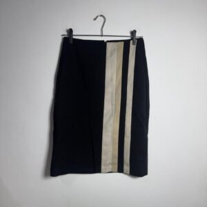 Saia Lápis Preta Listras Verticais – Betelgeuse – tam 38
