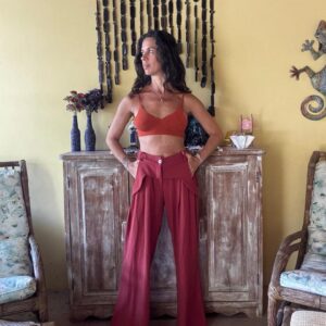 Calça Pantalona Terracota com Pregas – La Chacolê – tam 38