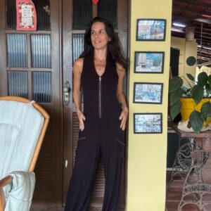 Macacão preto com zíper frontal – Wool Line – tam M