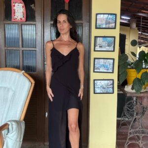 Vestido longo preto com fenda – Infinite – tam P