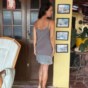 Vestido Curto com Paetês e Flores – Limelight – tam P