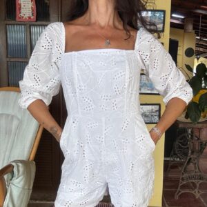 Macaquinho branco de caça com bordado – Nega Maluca – tam P