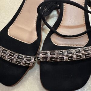 Sandália Preta Com Brilho – tam 36