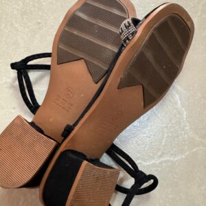 Sandália Preta Com Brilho – tam 36