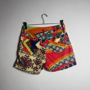Short Colorido com Estampa Geométrica – Ilicito – tam 40
