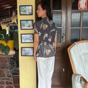 Conjunto Blusa e Sobreposição Estampados com Transparência – Camerata – tam P