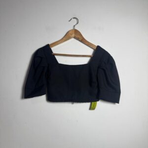 Cropped Preto com Mangas Bufantes - Donna Fashionista - tam P