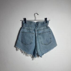 Short Jeans com Cintura Clochard – tam P