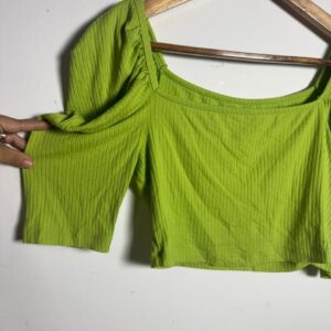 Top Cropped Canelado Verde Lima – Colcci – tam M