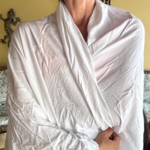 Canga Branca com Bordados e Franjas